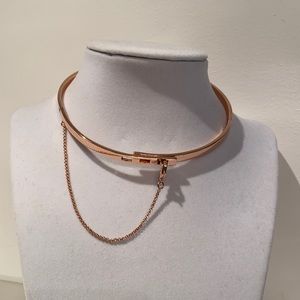 ROSE GOLD METAL CHOKER